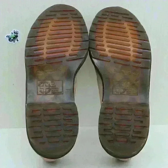 Dr. Martens 23722 Unisex Tan Leather 3 Eye Oxfords Shoes Size US W 9/ M 7 - Picture 10 of 11